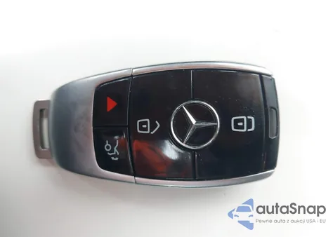 2018 Mercedes-Benz S 560 4Matic z USA, uszkodzony, nr VIN WDDUG8GB4JA347187